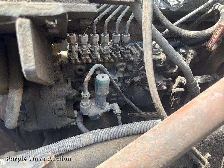 image for item DV2045 1994 International 4900 dump truck