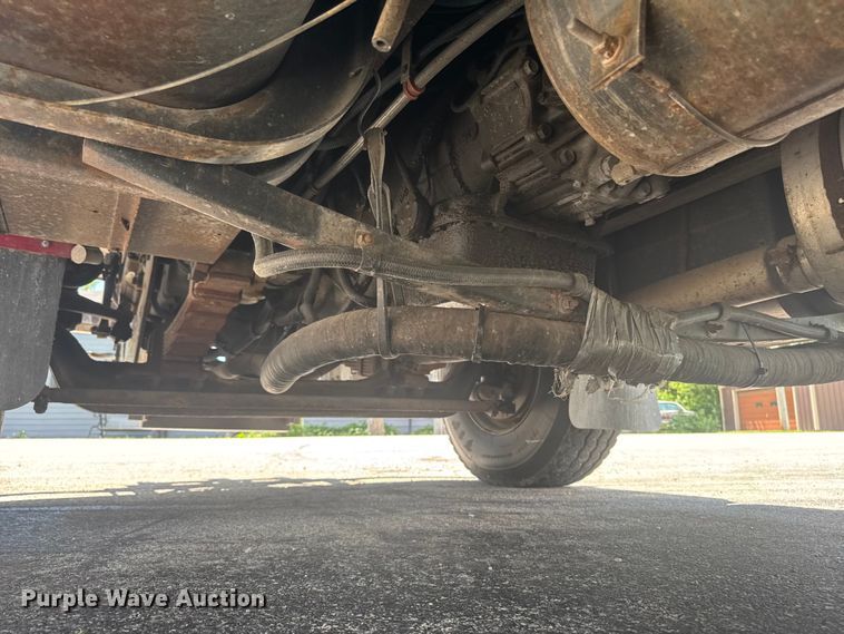 image for item DV2045 1994 International 4900 dump truck