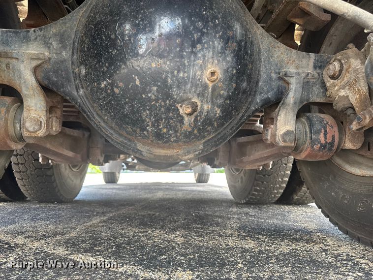 image for item DV2045 1994 International 4900 dump truck