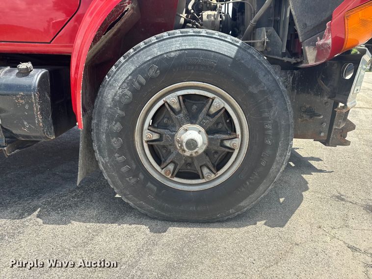 image for item DV2045 1994 International 4900 dump truck