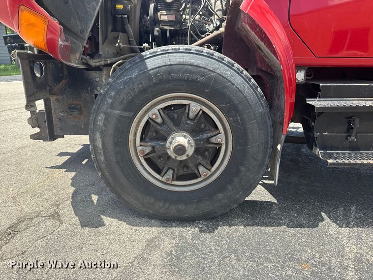 image for item DV2045 1994 International 4900 dump truck