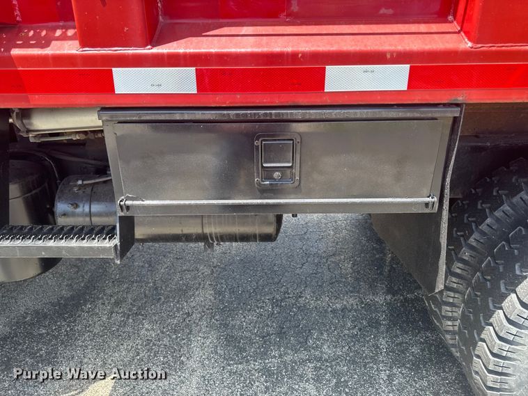 image for item DV2046 1988 International F1954 dump truck