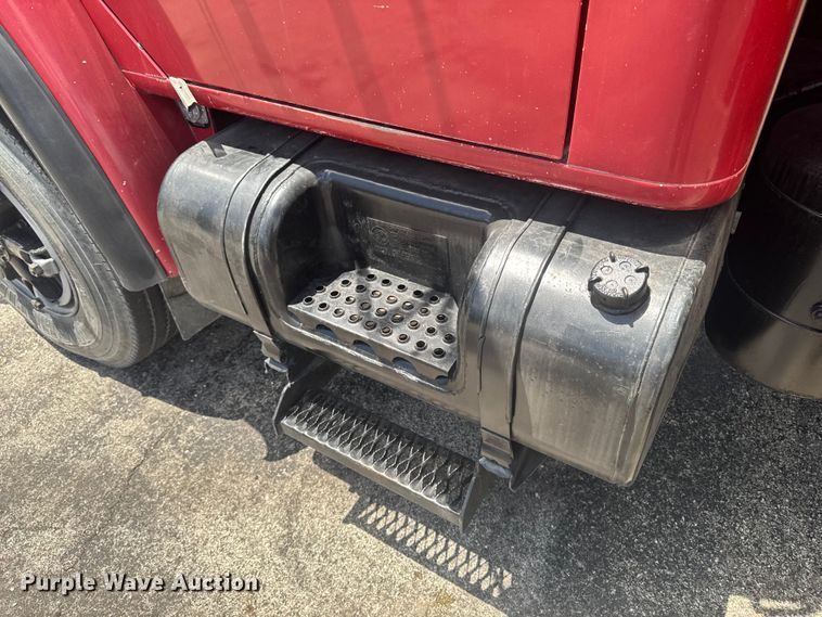 image for item DV2046 1988 International F1954 dump truck