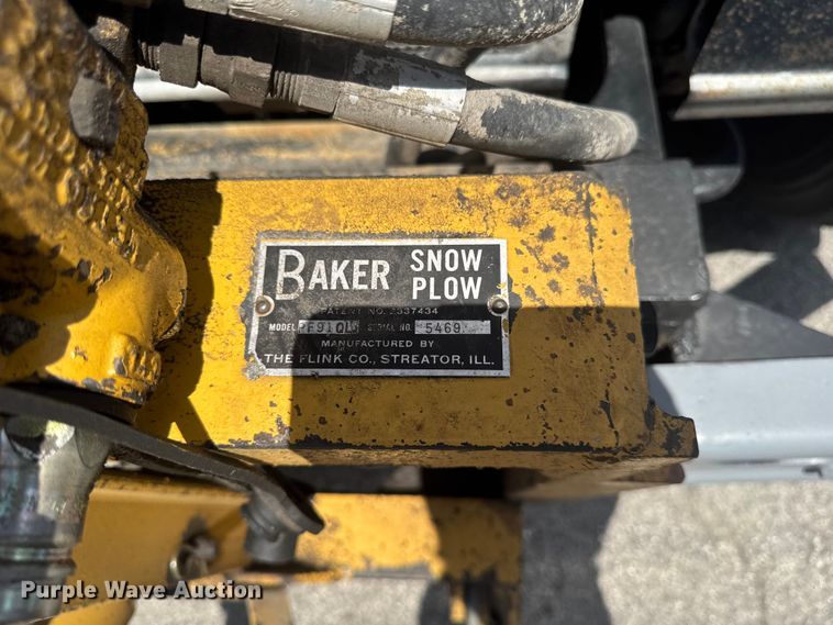 image for item DV2046 1988 International F1954 dump truck