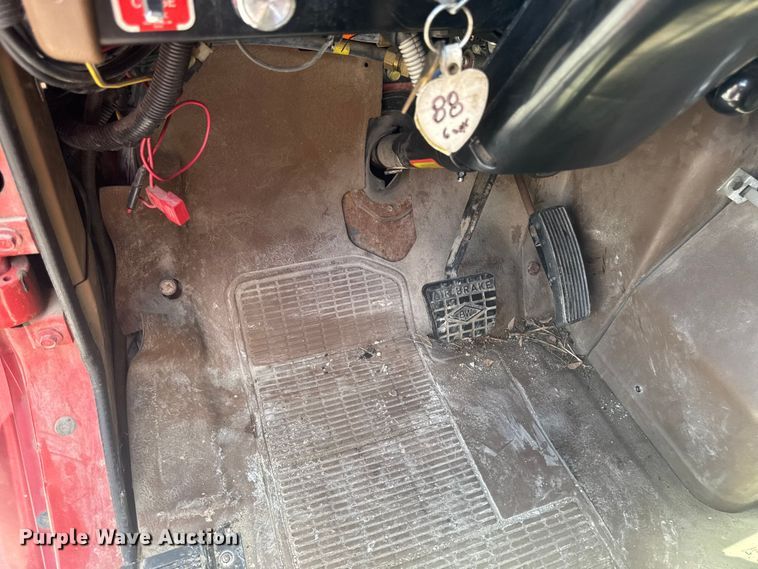 image for item DV2046 1988 International F1954 dump truck