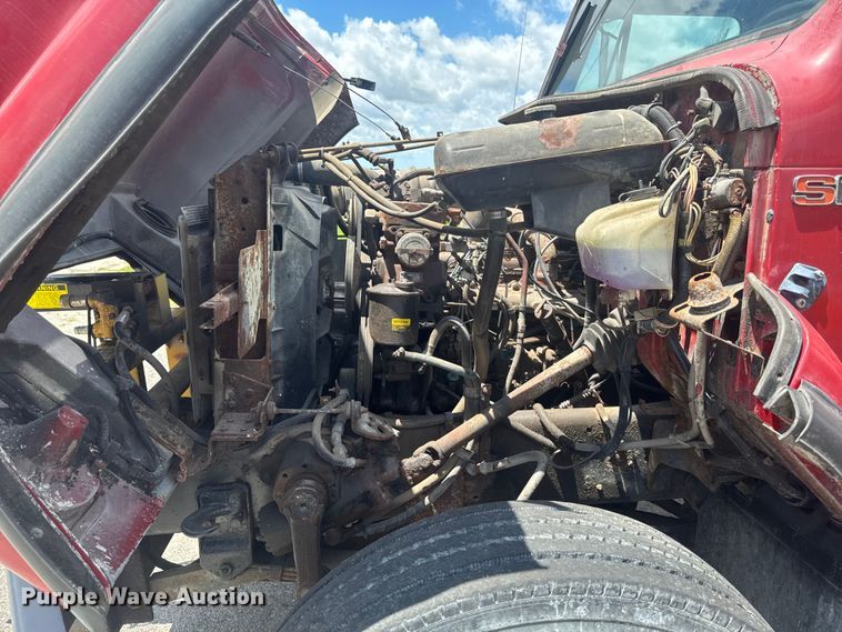 image for item DV2046 1988 International F1954 dump truck
