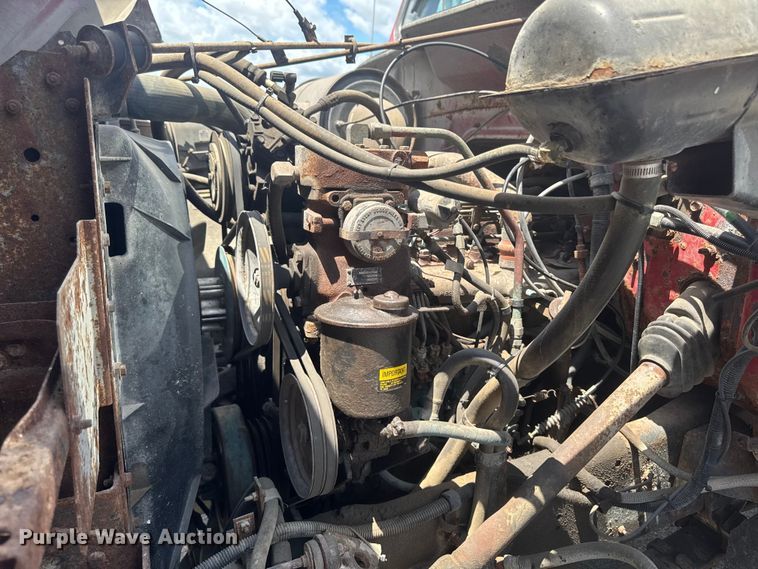 image for item DV2046 1988 International F1954 dump truck