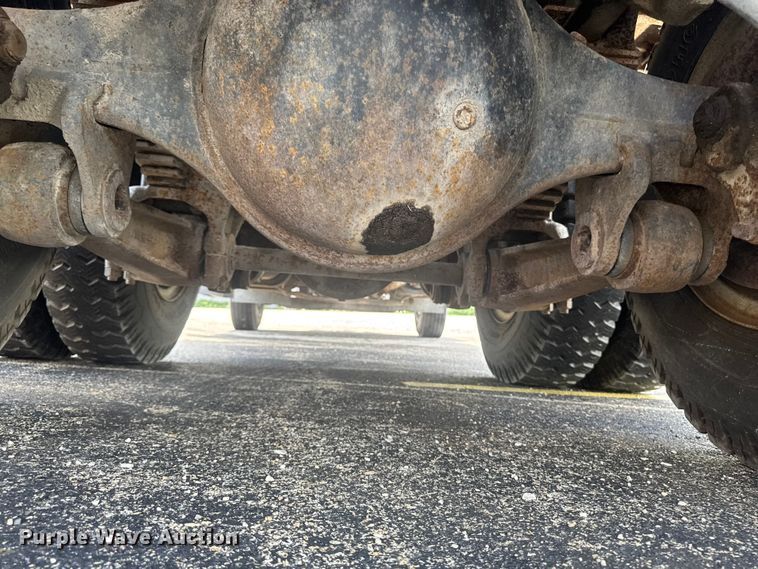 image for item DV2046 1988 International F1954 dump truck