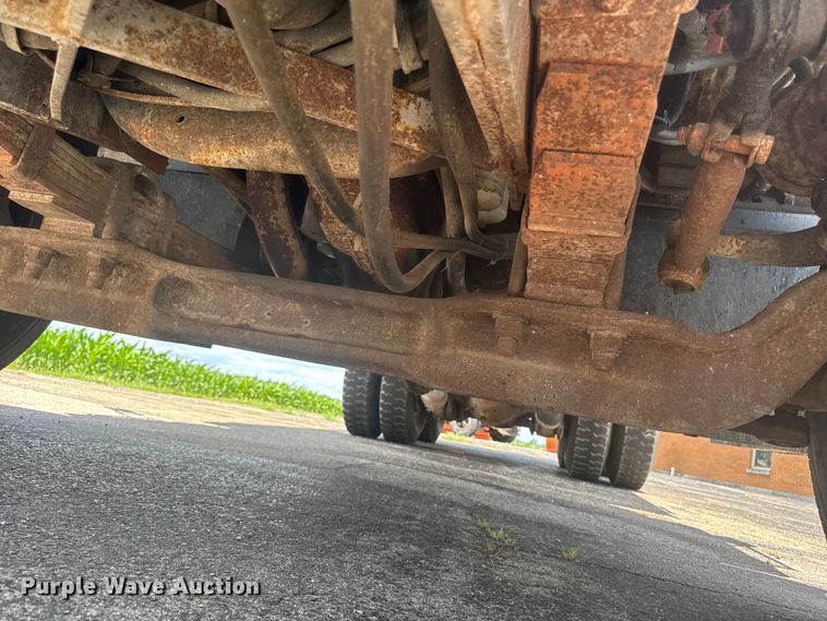image for item DV2046 1988 International F1954 dump truck