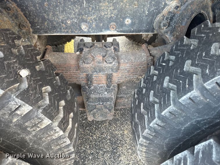 image for item DV2046 1988 International F1954 dump truck