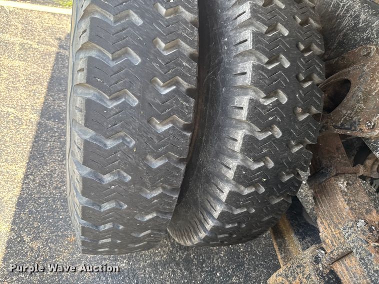 image for item DV2046 1988 International F1954 dump truck