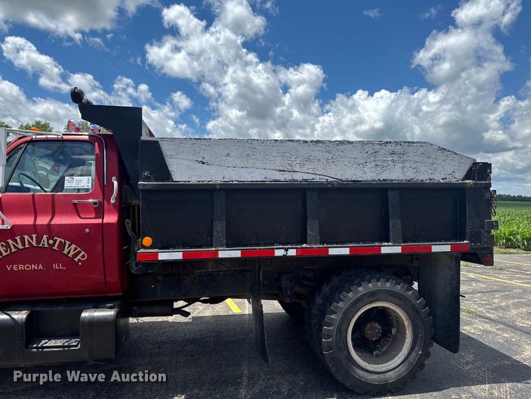 image for item DV2047 1983 Chevrolet C70 dump truck