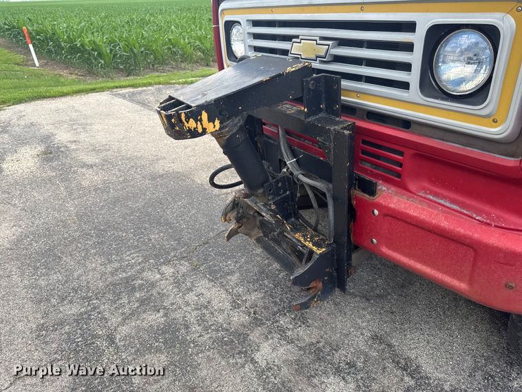 image for item DV2047 1983 Chevrolet C70 dump truck