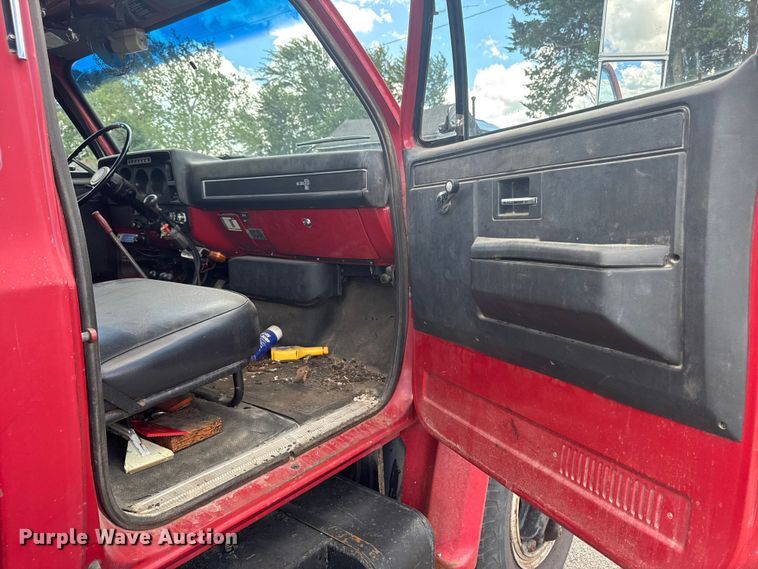 image for item DV2047 1983 Chevrolet C70 dump truck