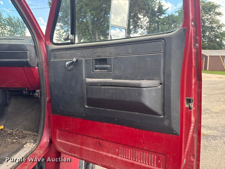 image for item DV2047 1983 Chevrolet C70 dump truck