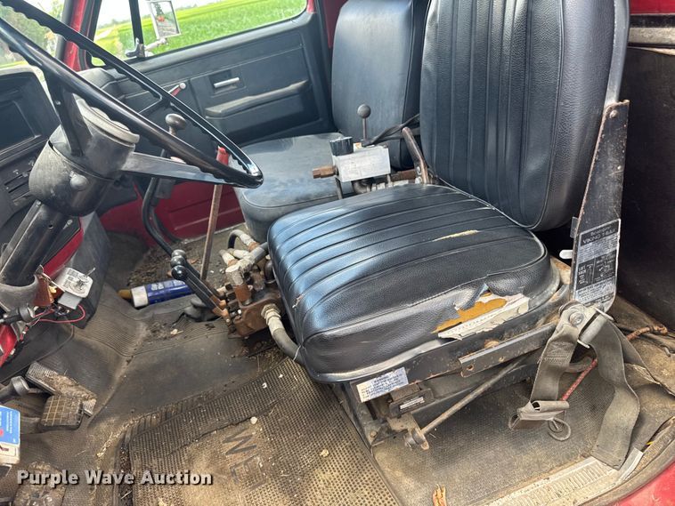 image for item DV2047 1983 Chevrolet C70 dump truck