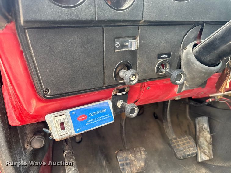 image for item DV2047 1983 Chevrolet C70 dump truck