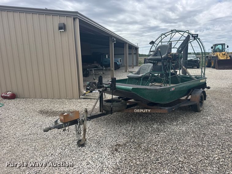 image for item DY2966 American Airboat Corp Air Ranger air boat