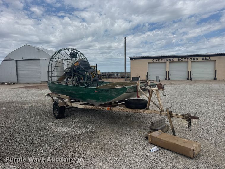 image for item DY2967 Airgator air boat