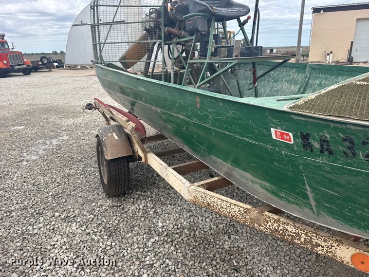 image for item DY2967 Airgator air boat