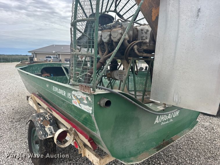 image for item DY2967 Airgator air boat