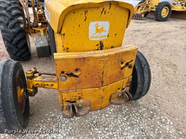 image for item DY2968 John Deere 401-B tractor