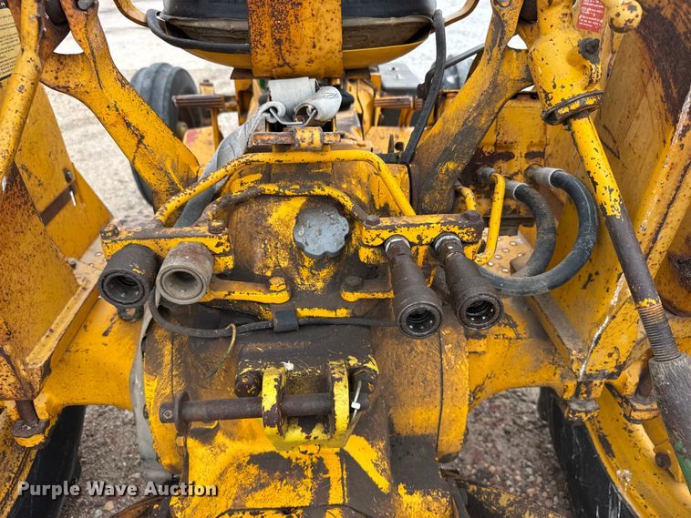 image for item DY2968 John Deere 401-B tractor