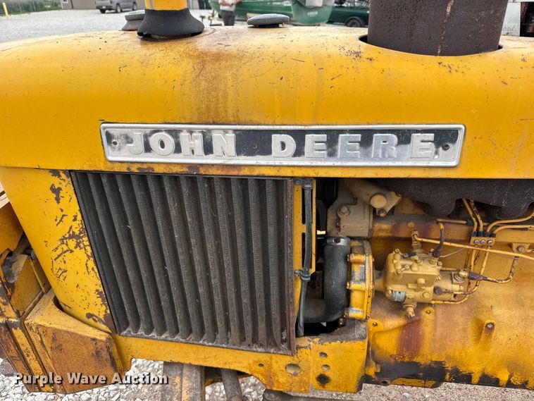 image for item DY2968 John Deere 401-B tractor