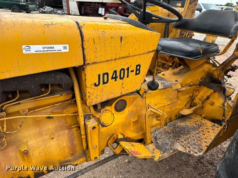 image for item DY2968 John Deere 401-B tractor