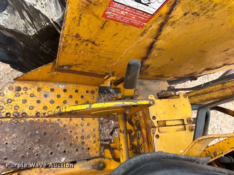 image for item DY2968 John Deere 401-B tractor