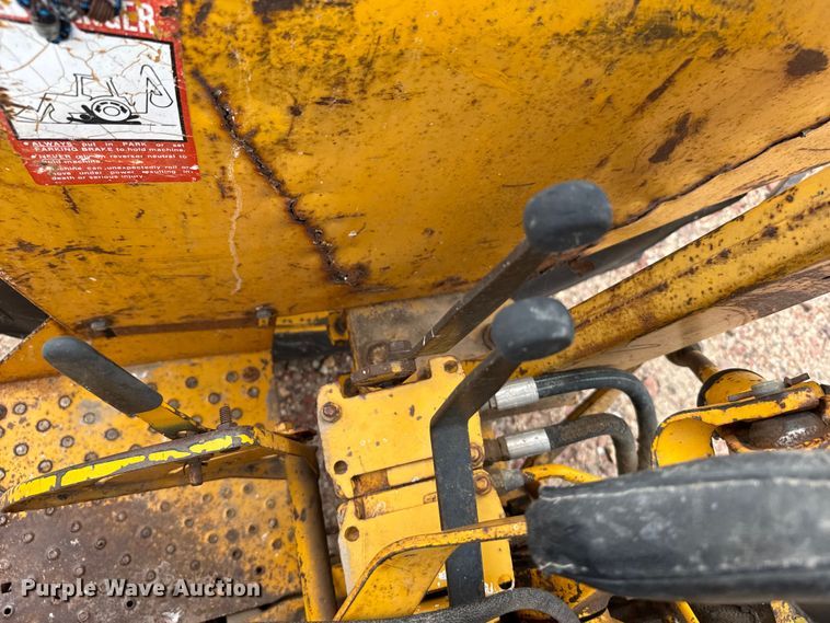 image for item DY2968 John Deere 401-B tractor