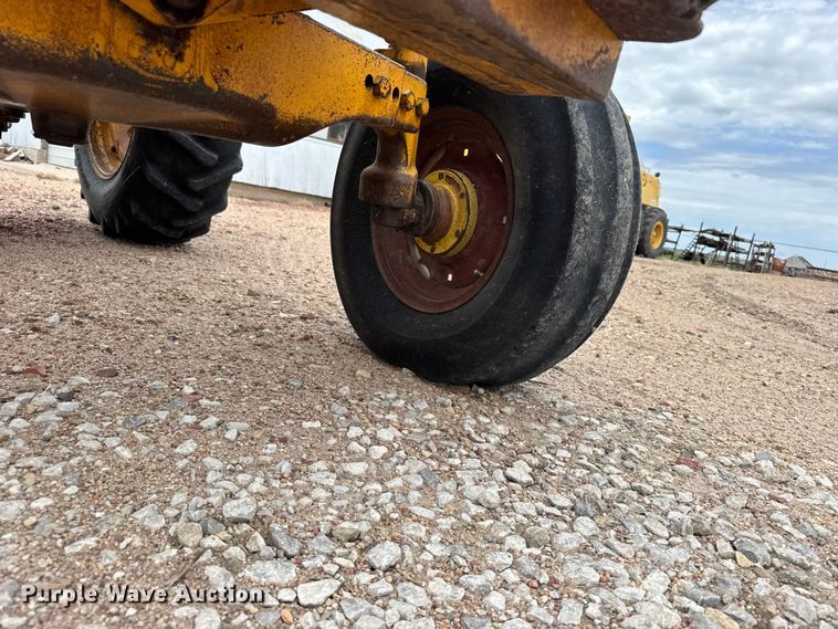 image for item DY2968 John Deere 401-B tractor