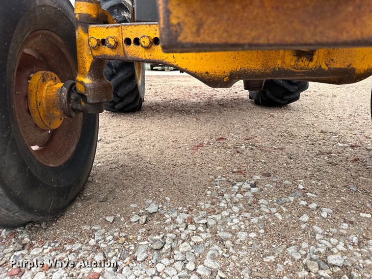 image for item DY2968 John Deere 401-B tractor