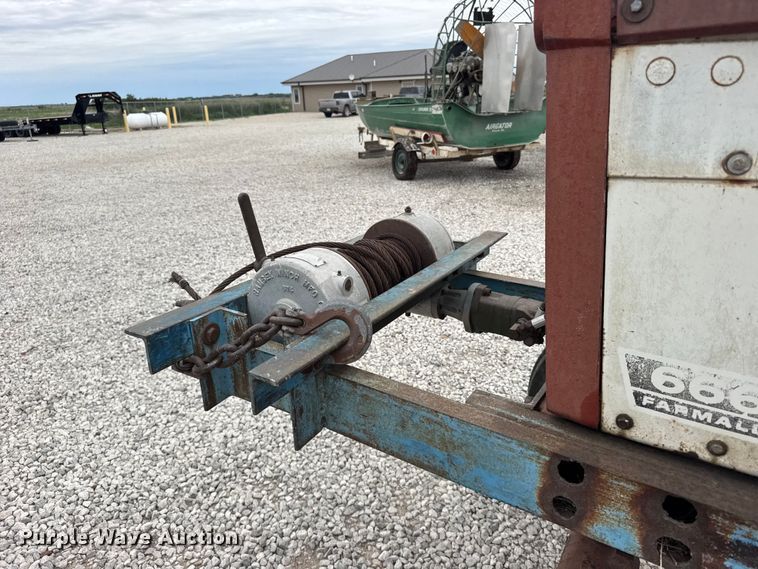 image for item DY2969 Farmal 666 tractor