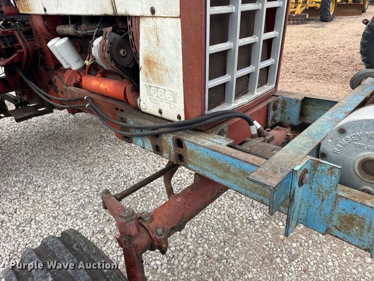 image for item DY2969 Farmal 666 tractor