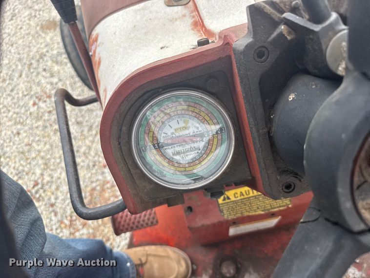 image for item DY2969 Farmal 666 tractor