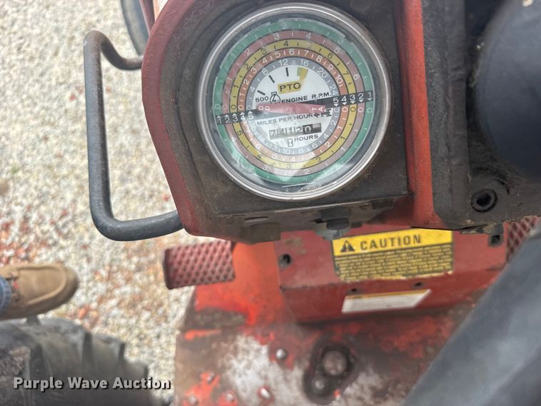 image for item DY2969 Farmal 666 tractor