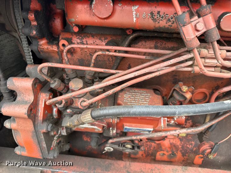 image for item DY2969 Farmal 666 tractor