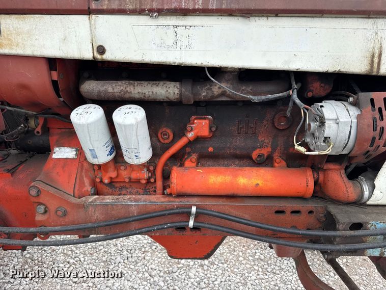 image for item DY2969 Farmal 666 tractor