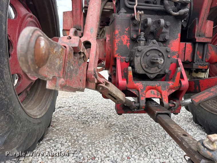 image for item DY2969 Farmal 666 tractor