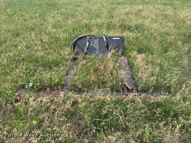 image for item DY2972 Skid steer sickle mower