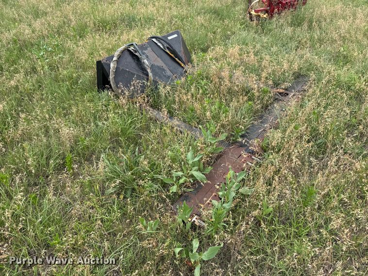 image for item DY2972 Skid steer sickle mower