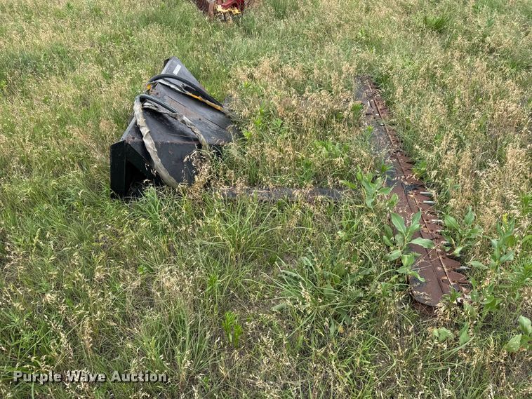 image for item DY2972 Skid steer sickle mower