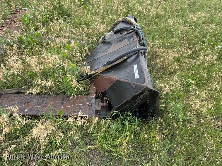 image for item DY2972 Skid steer sickle mower