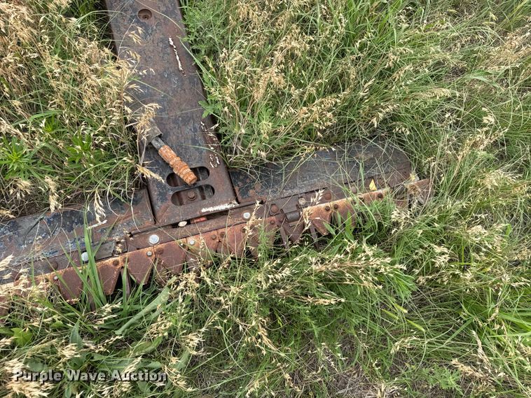 image for item DY2972 Skid steer sickle mower