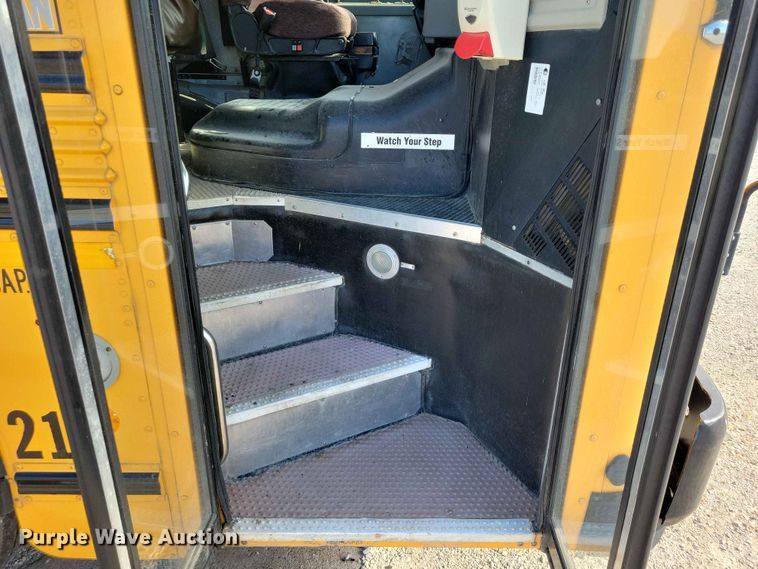 image for item DZ6658 2013 Bluebird school bus