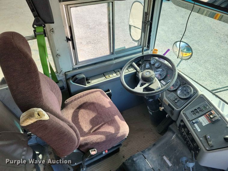 image for item DZ6658 2013 Bluebird school bus