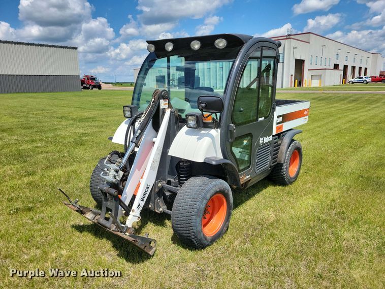 image for item DZ7343 2017 Bobcat  5600 utility vehicle