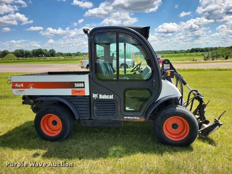 image for item DZ7343 2017 Bobcat  5600 utility vehicle