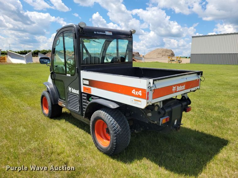 image for item DZ7343 2017 Bobcat  5600 utility vehicle